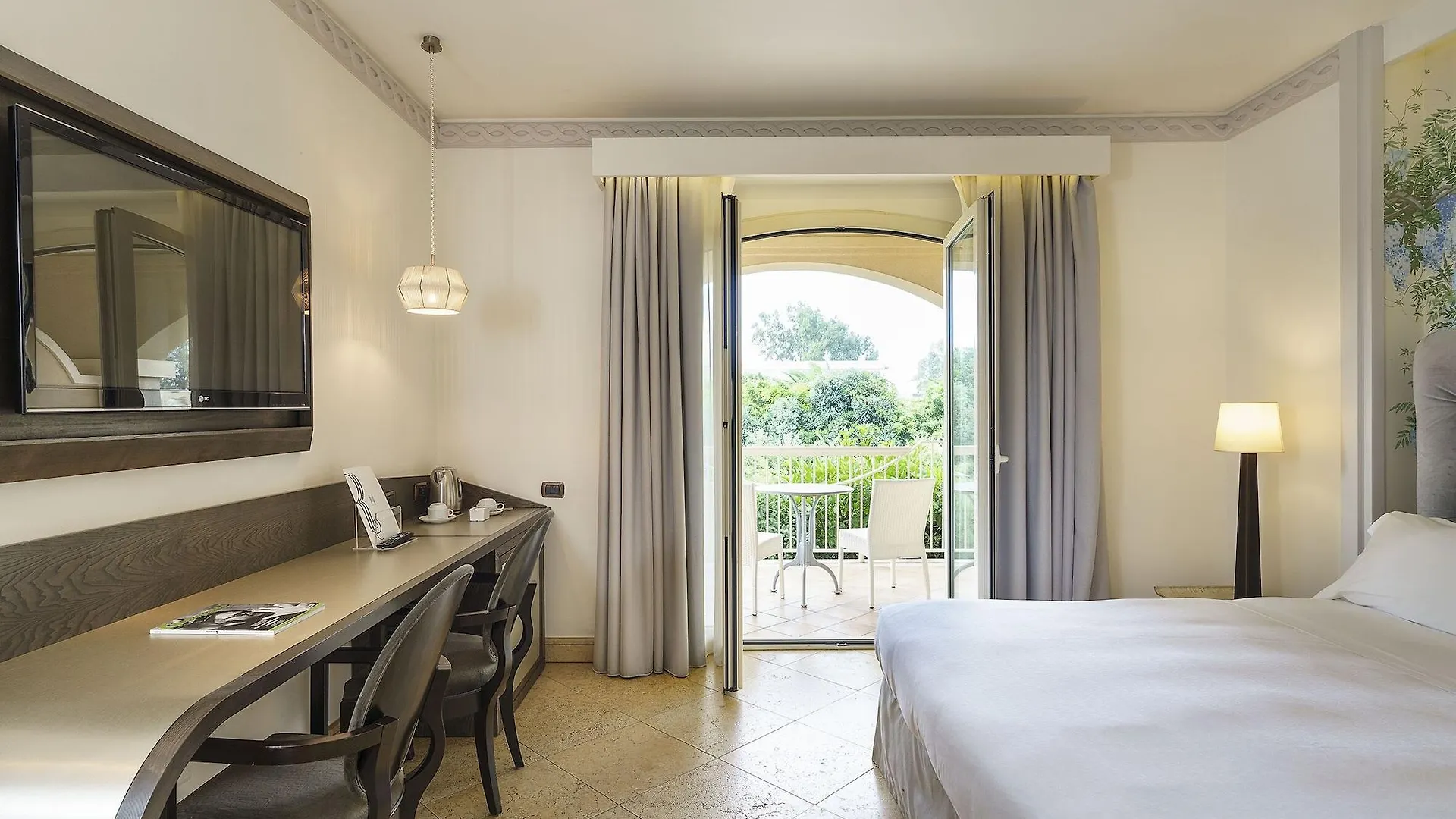 Romano Palace Luxury Hotel Catania 5*,